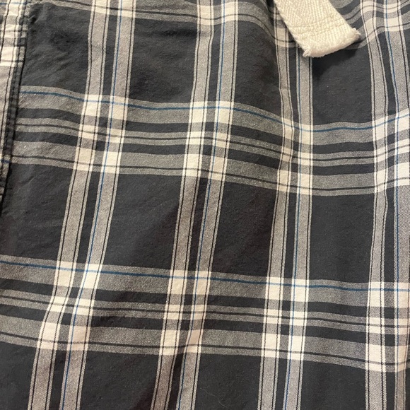Men’s American Eagle Plaid Cargo Shortss Size 32 NWOT - Picture 2 of 4